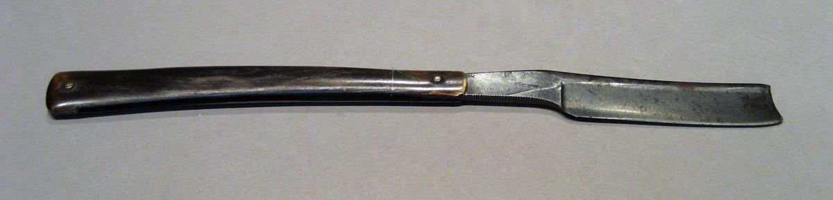 1965.0640 Razor