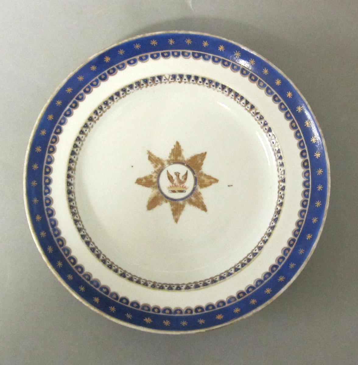 1965.0705.014 Porcelain saucer