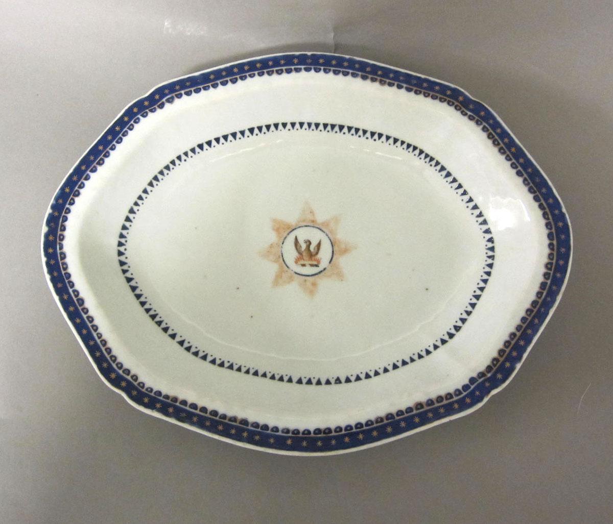 1965.0705.026 Porcelain vegetable dish