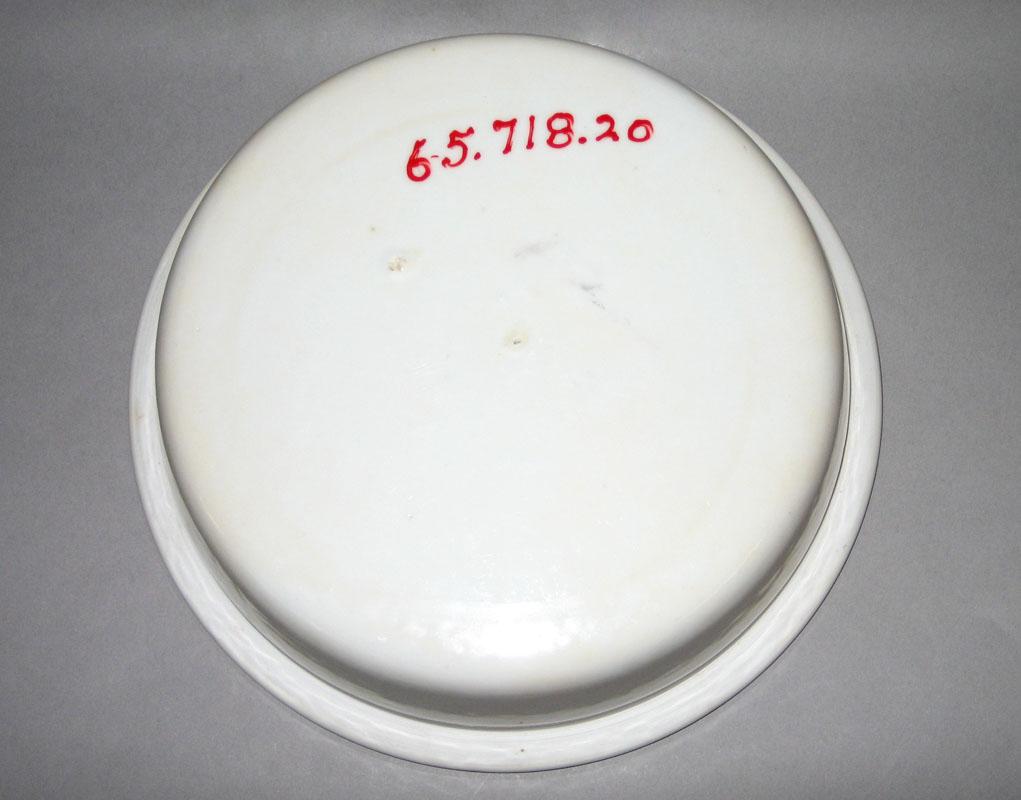 1965.0718.020 Liner, underside