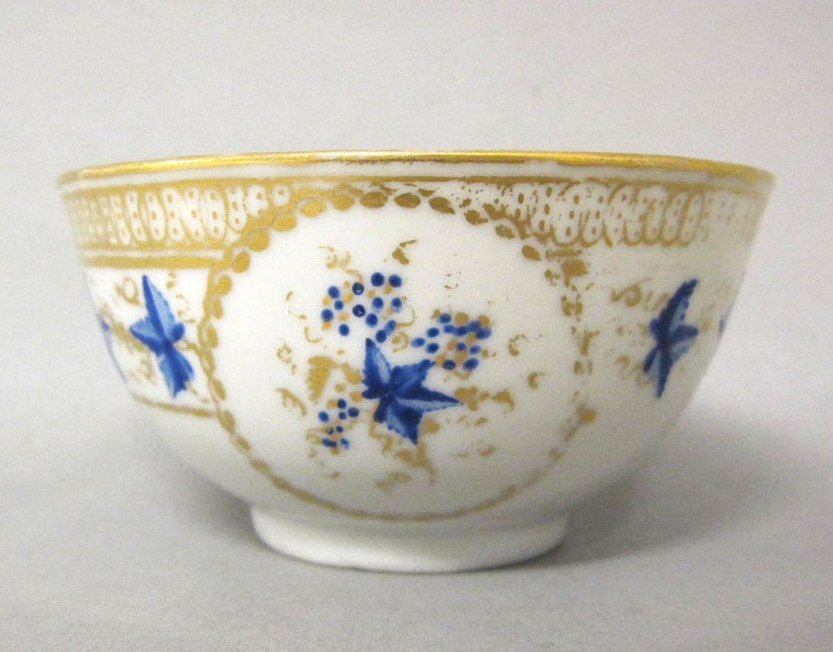 1965.0710.001 A Porcelain teabowl
