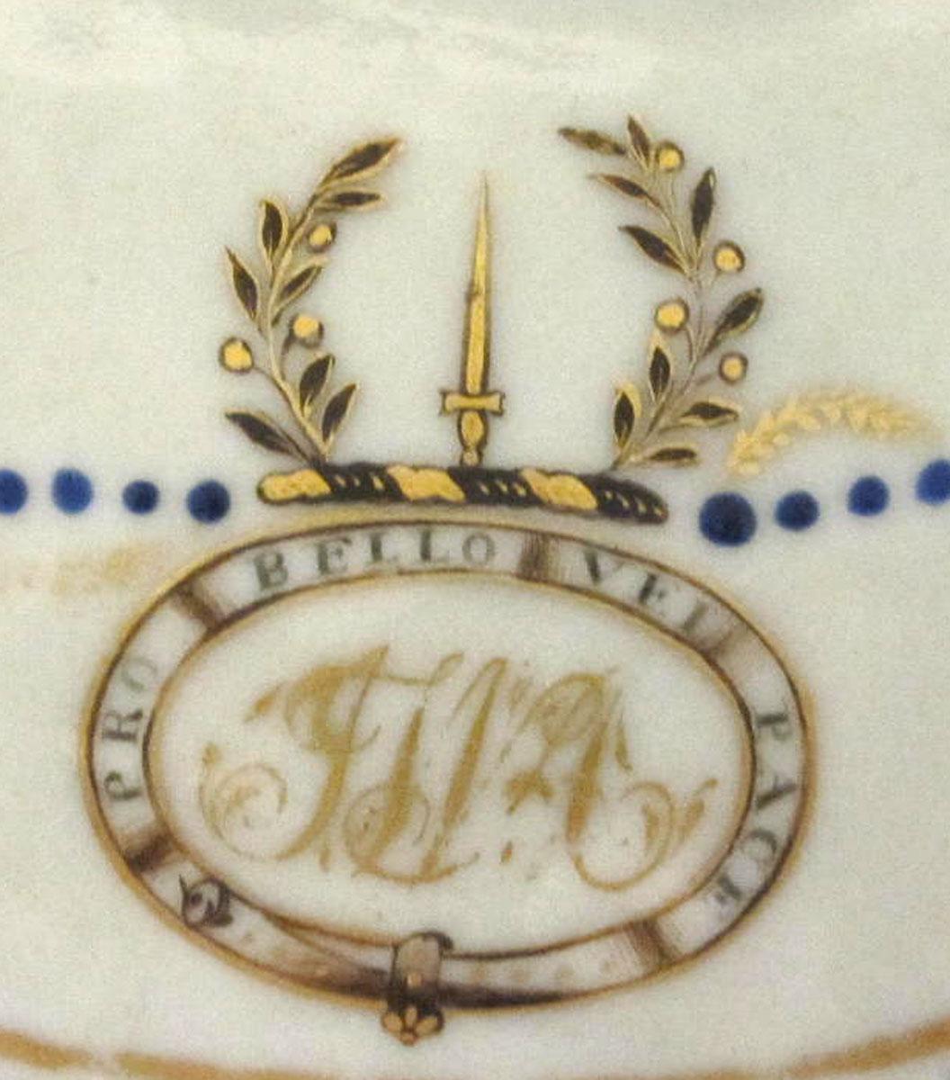 1965.0711.003 A,B Porcelain dish and cover detail