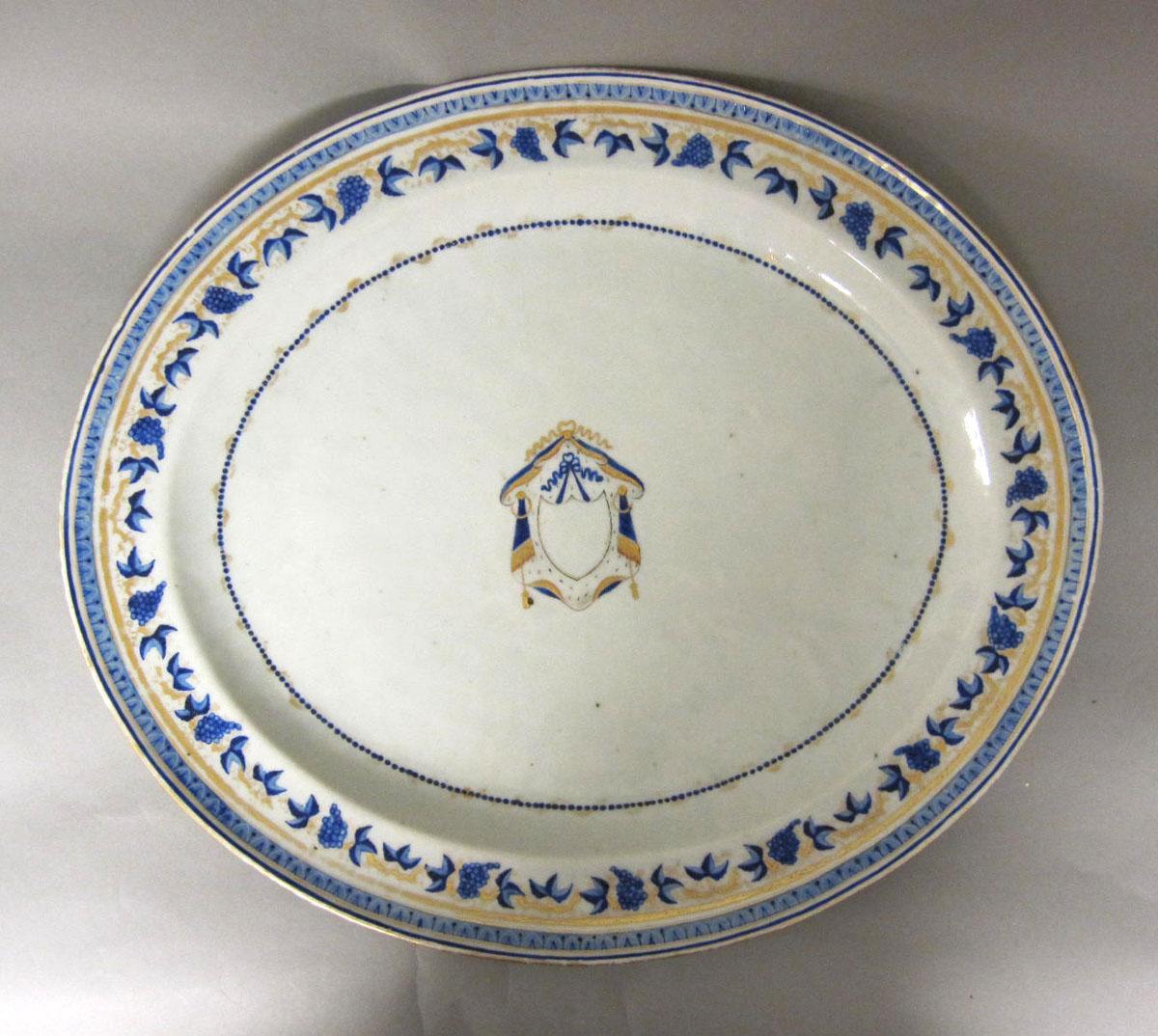 1965.0712.002 Porcelain platter