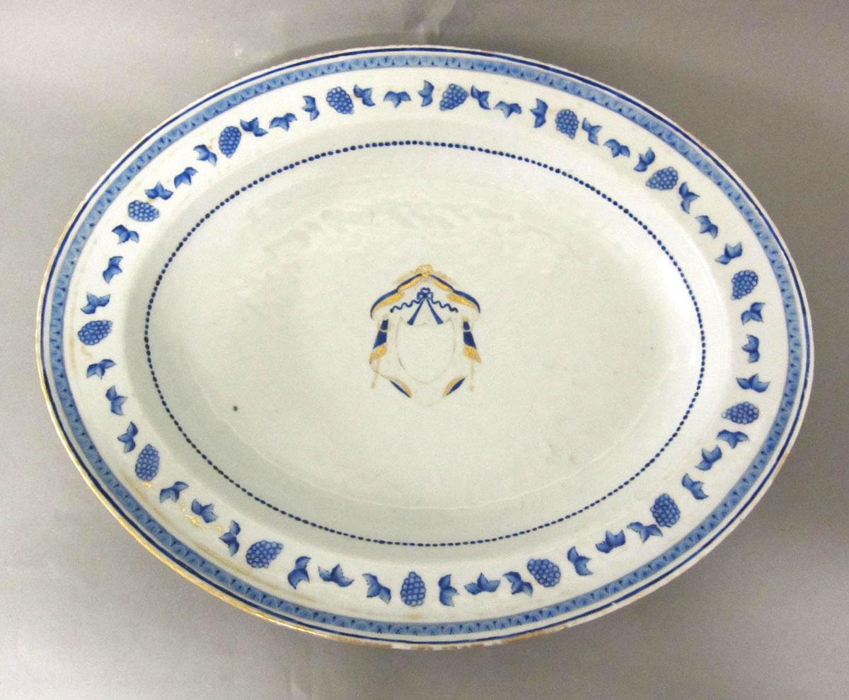 1965.0712.003 Porcelain platter