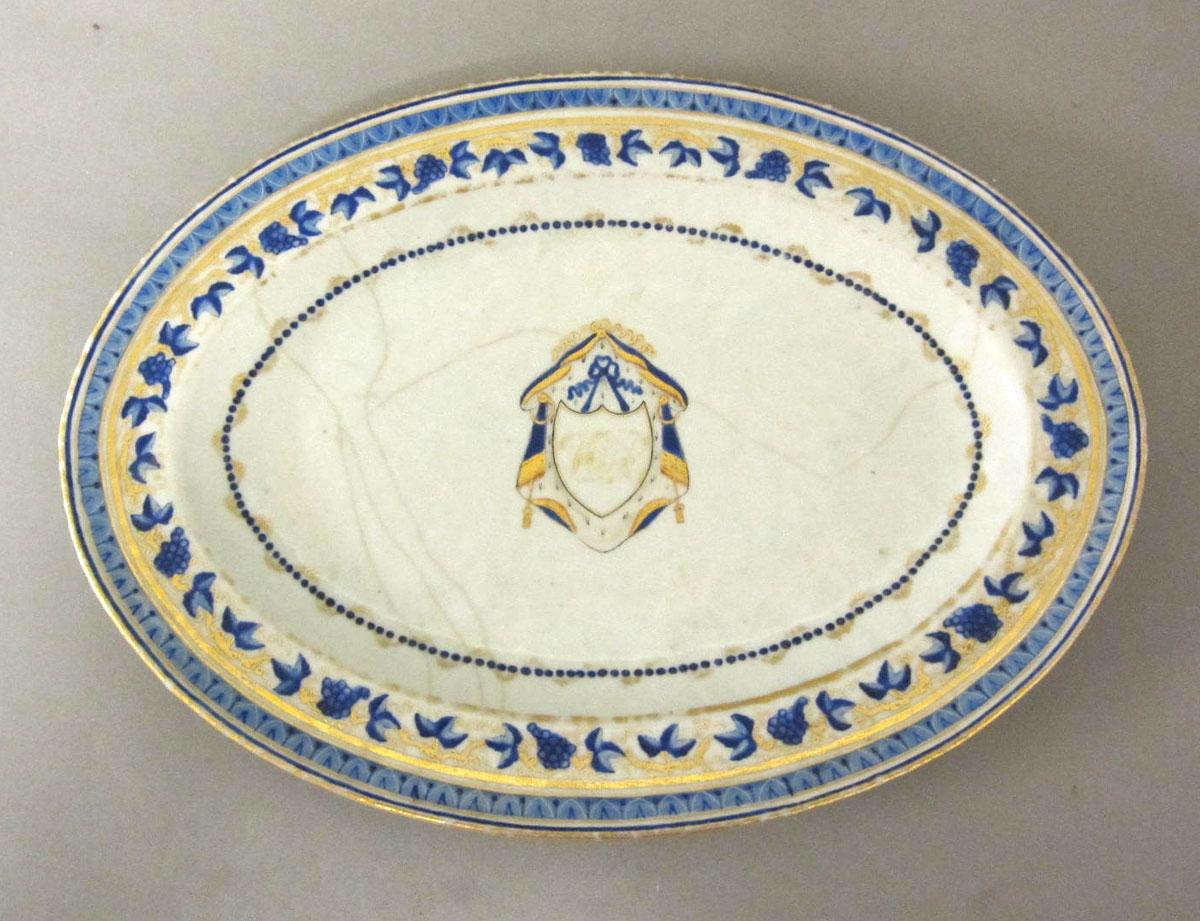 1965.0712.008 Porcelain platter