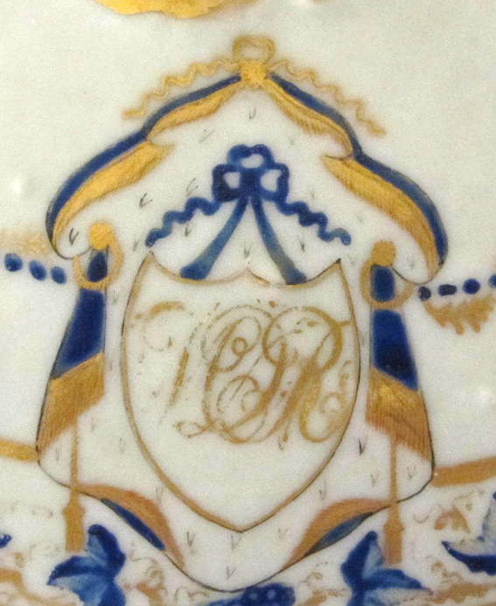 1965.0712.013 A,B Porcelain vegetable dish detail