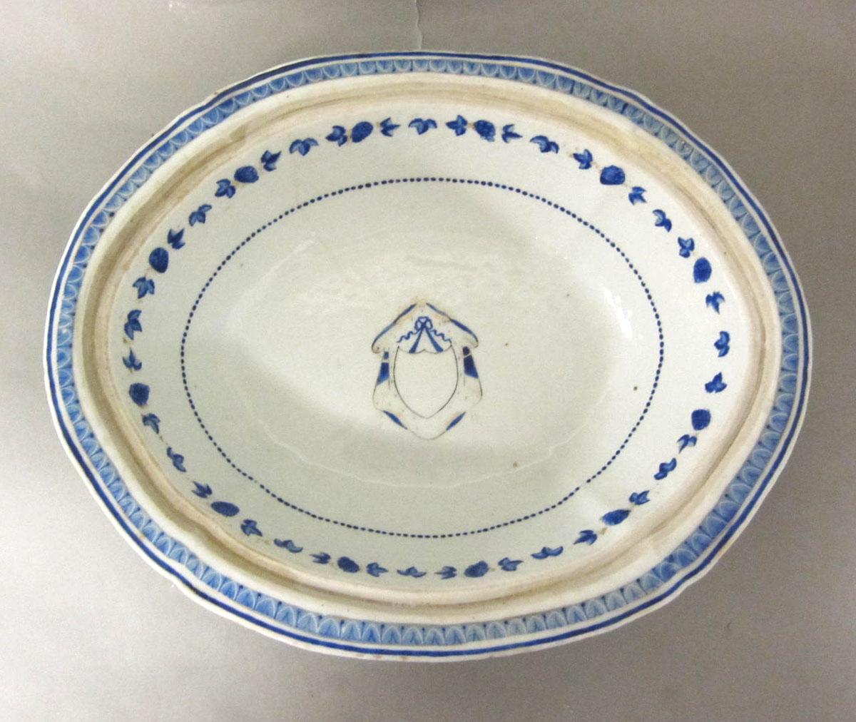 1965.0712.014 Porcelain dish