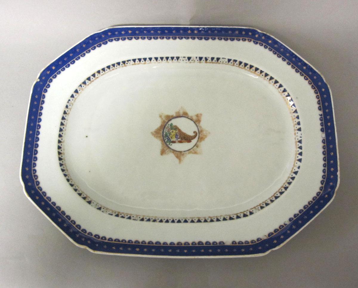 1965.0718.002 Porcelain platter