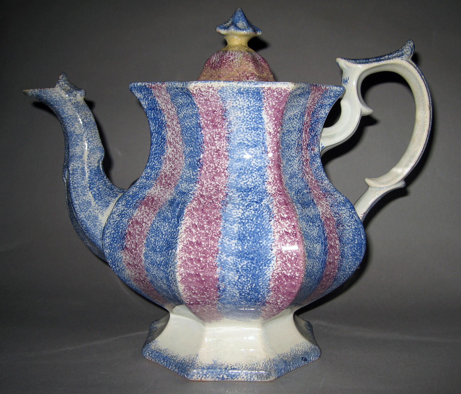 1965.0728 Spatterware teapot
