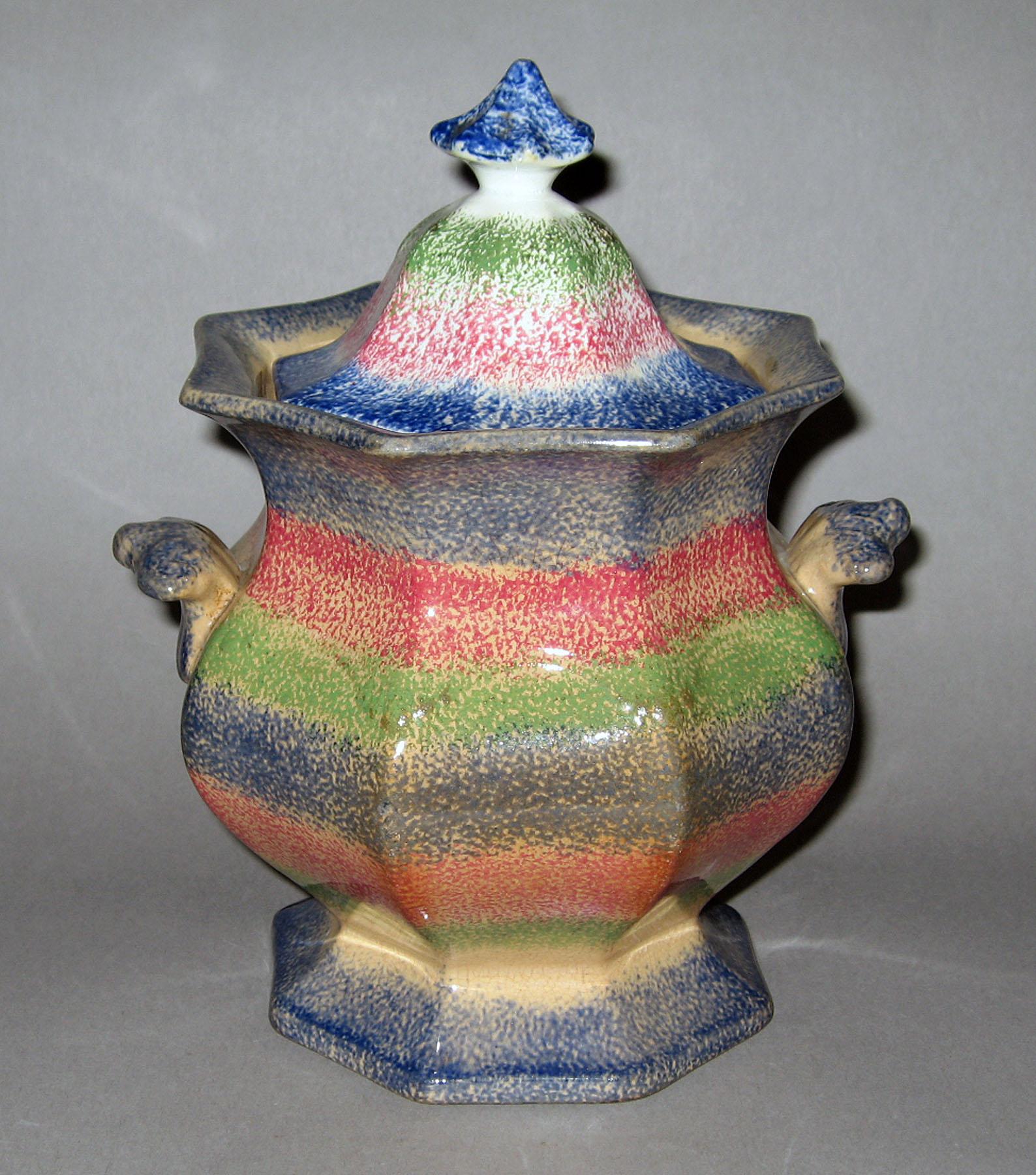 1965.0734 Spatterware sugarbowl