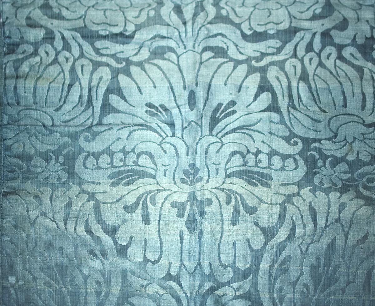 1955.0743.002 Bolster Cover, Pattern Detail-Oblique View