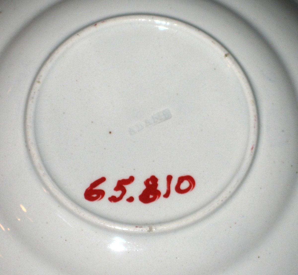 1965.0810 Rainbow sponged saucer (mark)