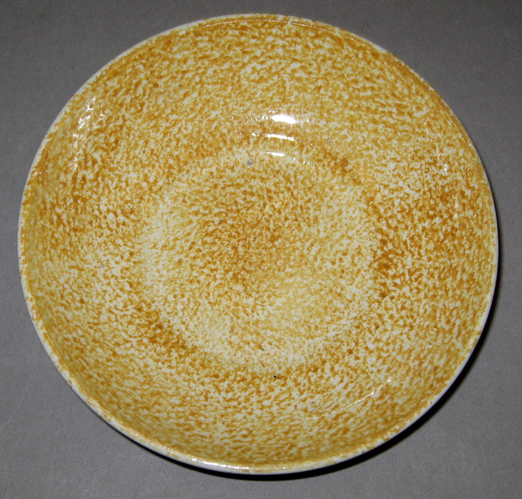 1965.0824.002 Spatterware saucer