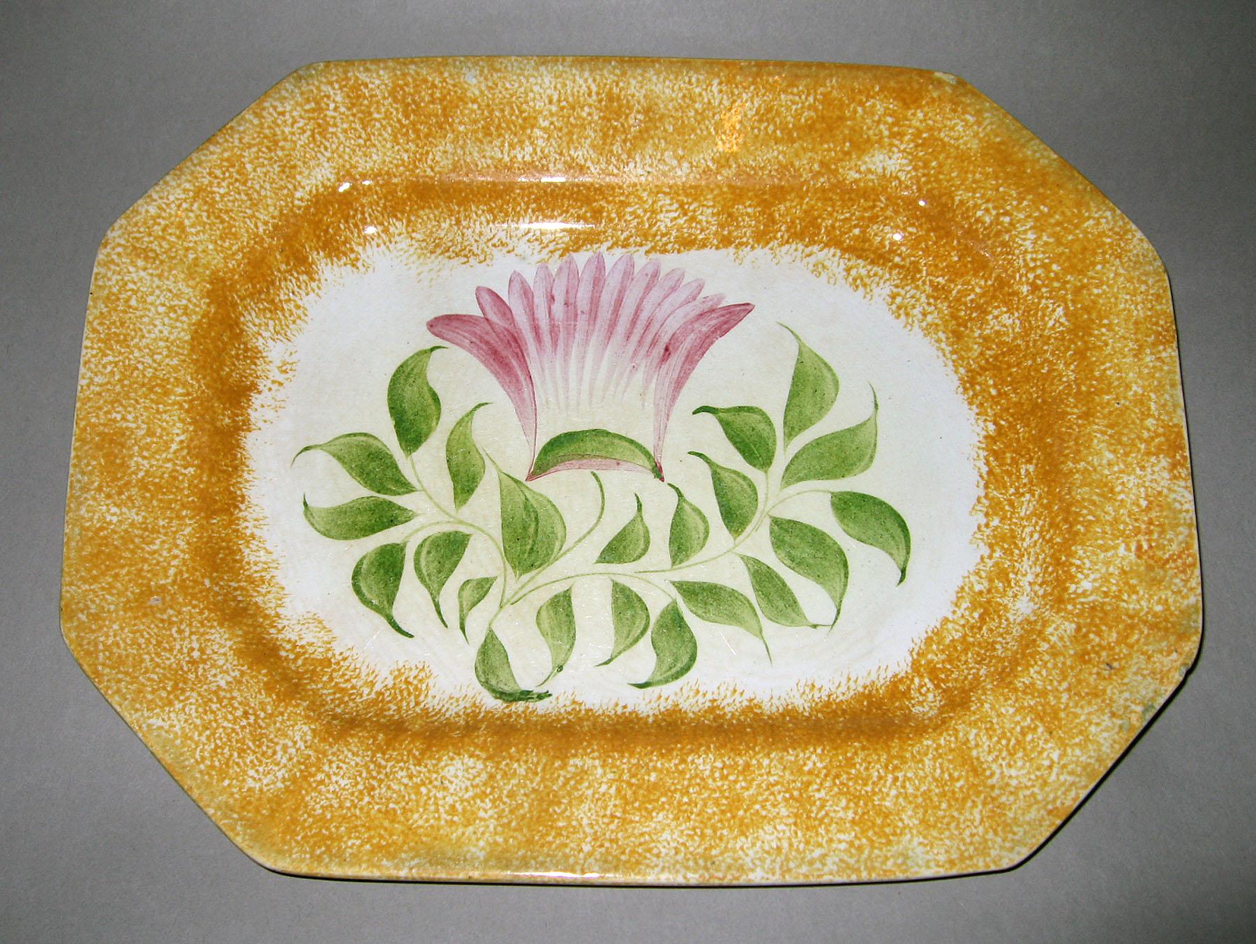 1965.0914 Spatterware dish