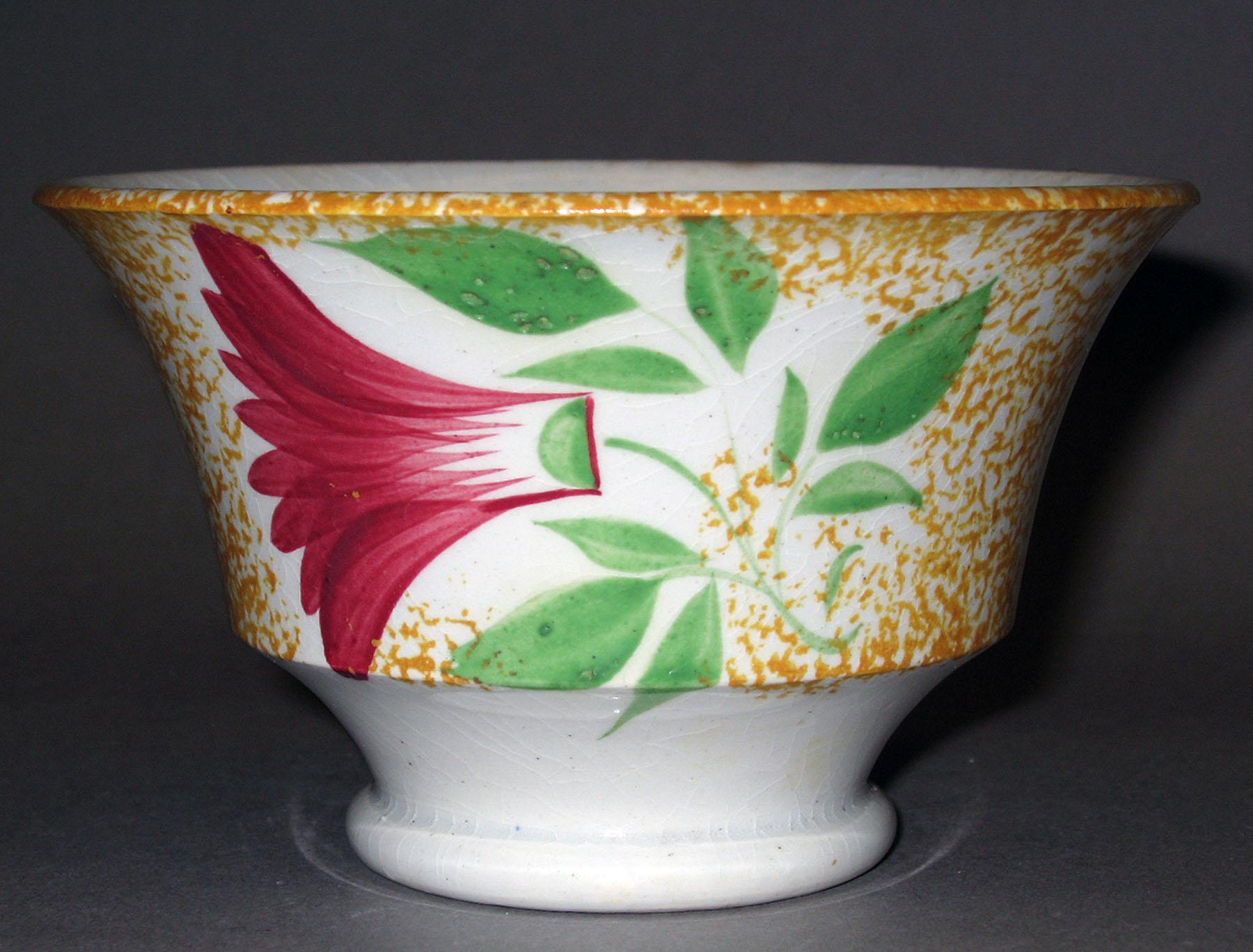 1965.0916.003 Spatterware teabowl