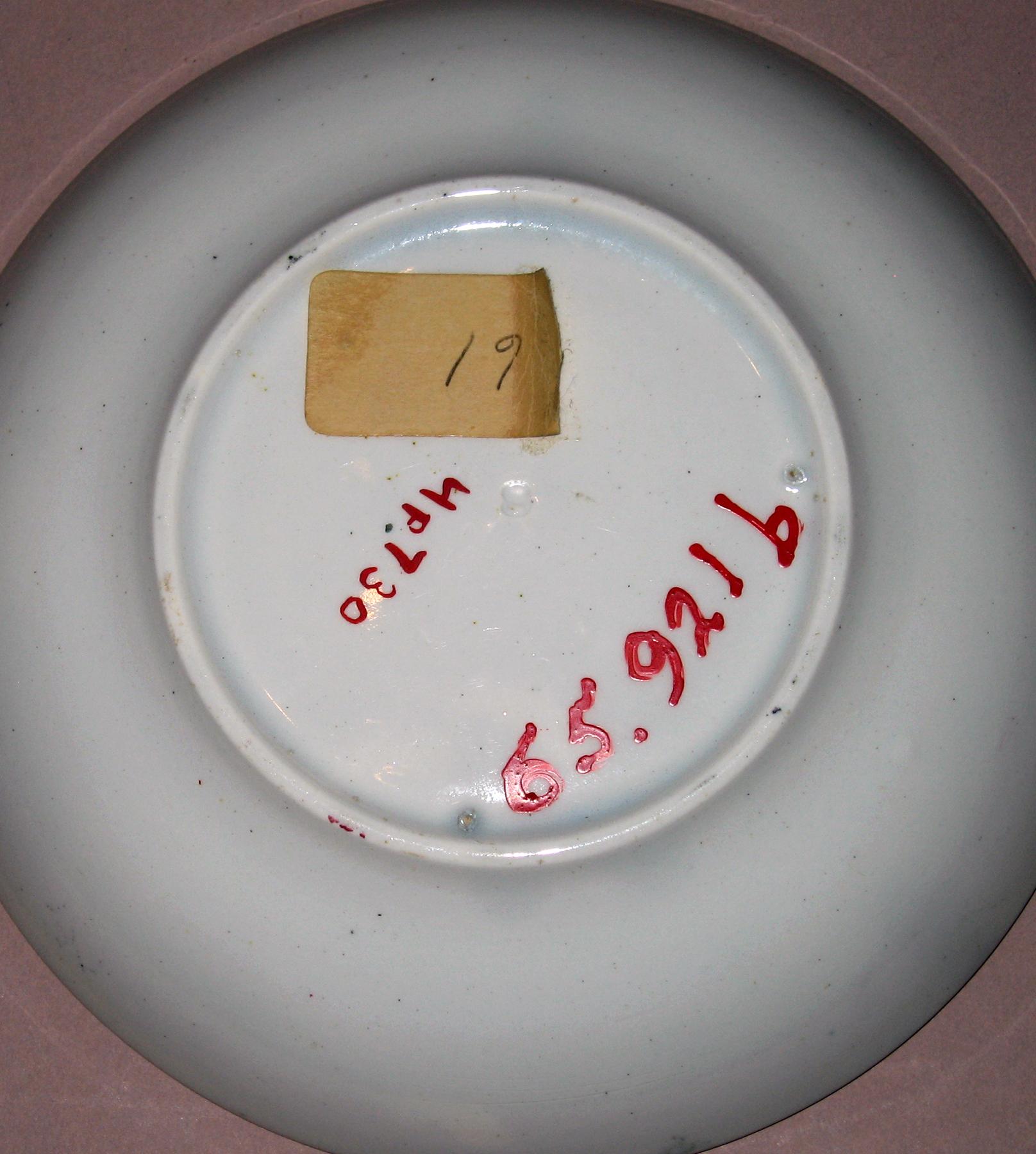 1965.0921 B Saucer (mark)
