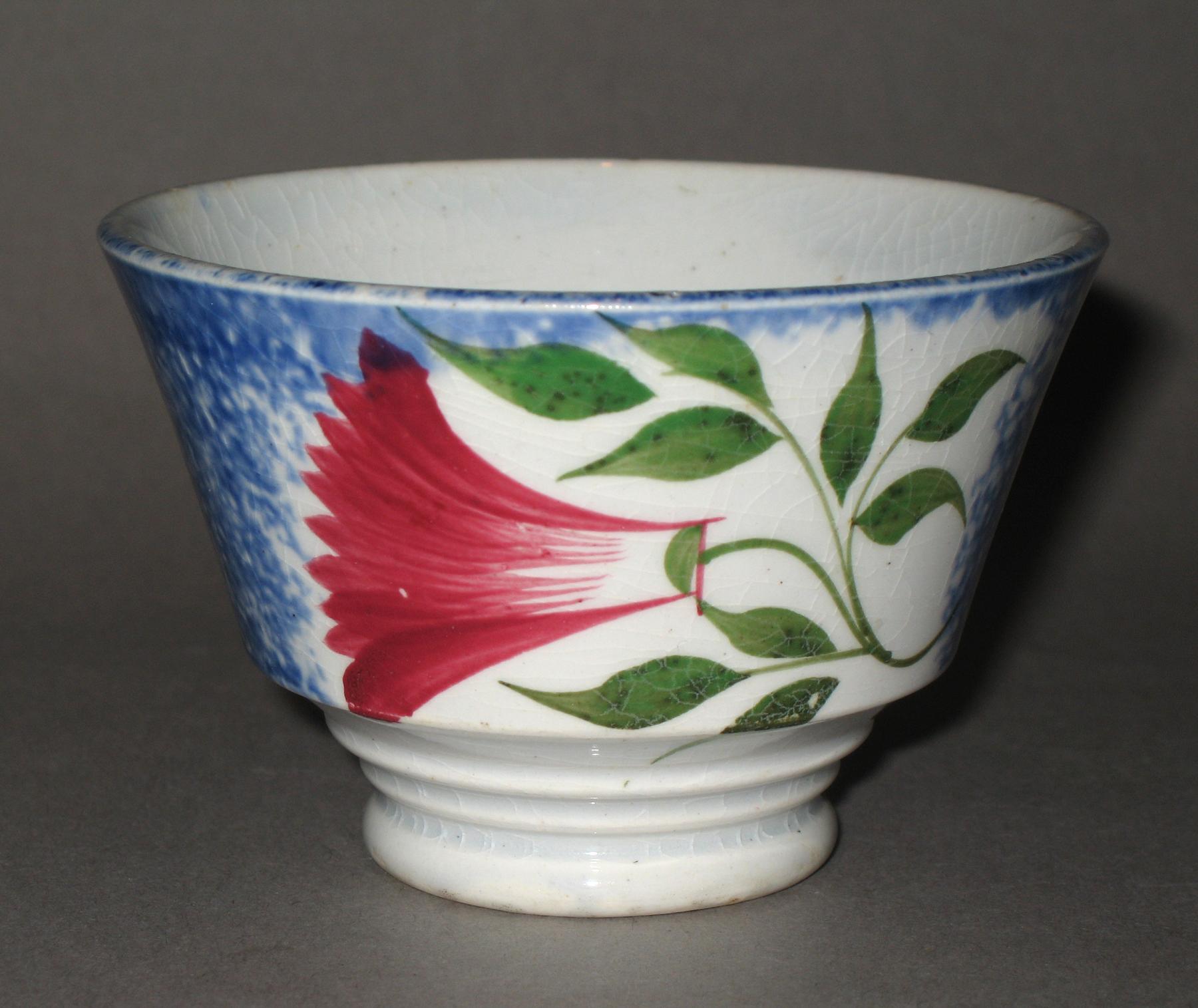 1965.0925 Spatterware teabowl