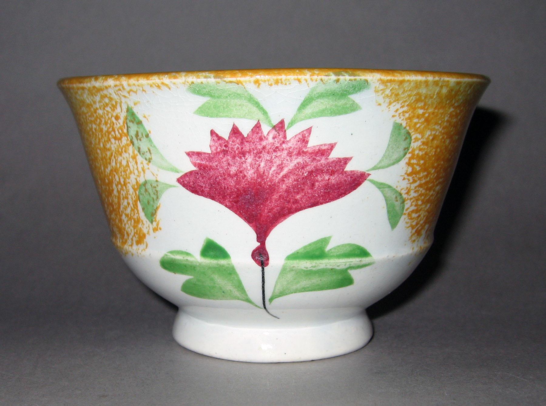 1965.0927.018 Spatterware teabowl