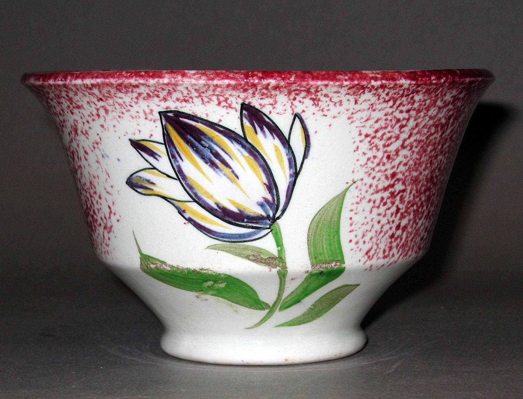 1965.0937.010 Spatterware teabowl