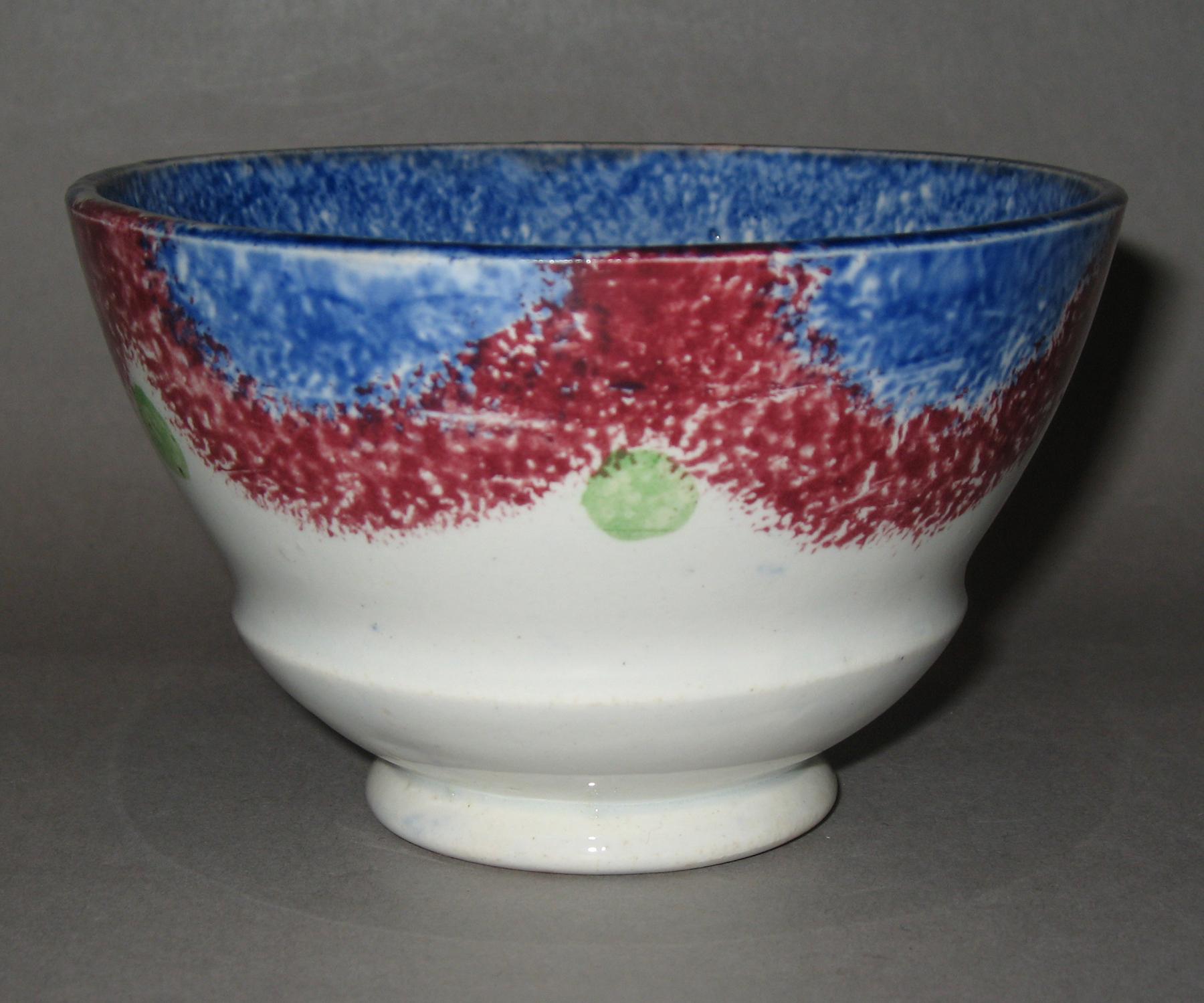 1965.0944.003 Spatterware teabowl