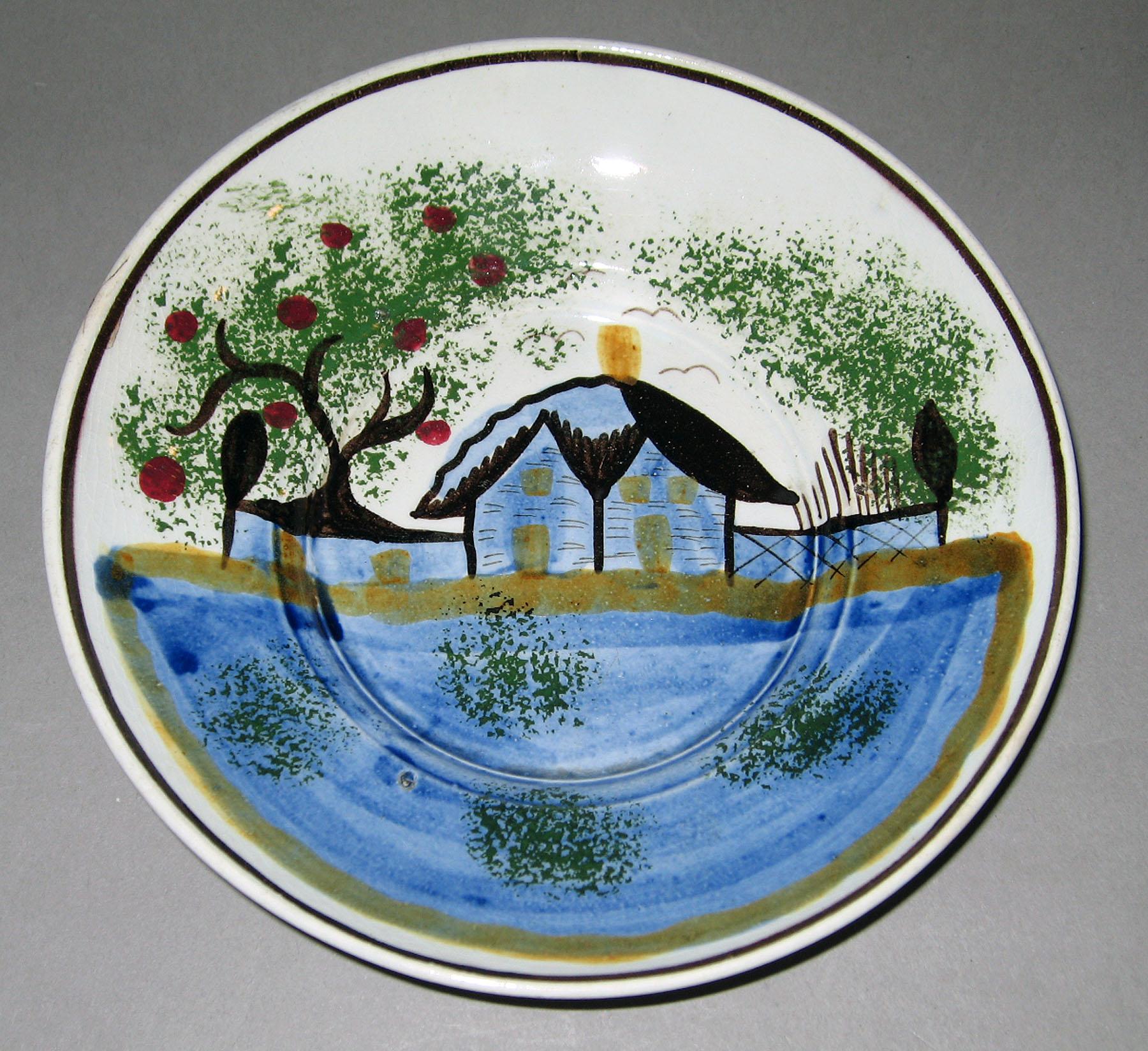 1965.0946.002 Pearlware saucer