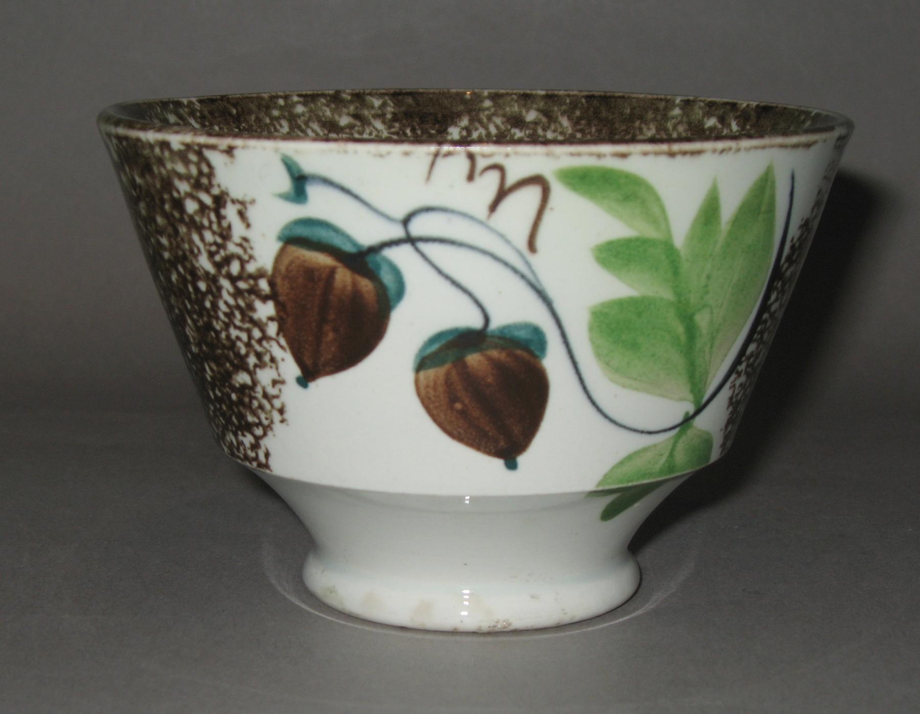 1965.0947 A Spatterware teabowl