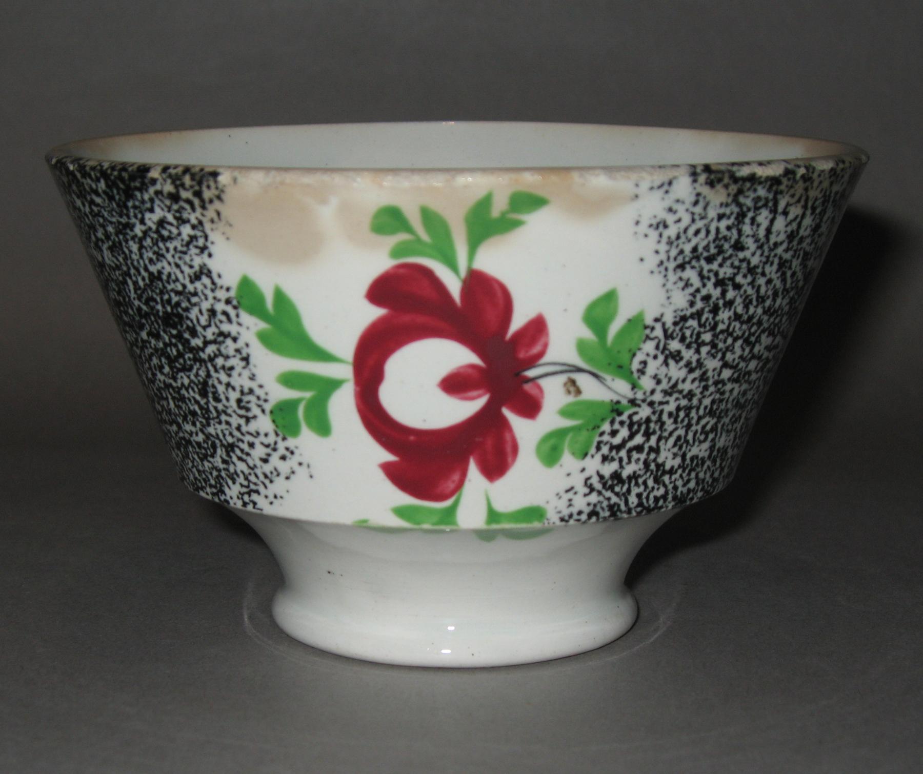 1965.0950 Spatterware teabowl