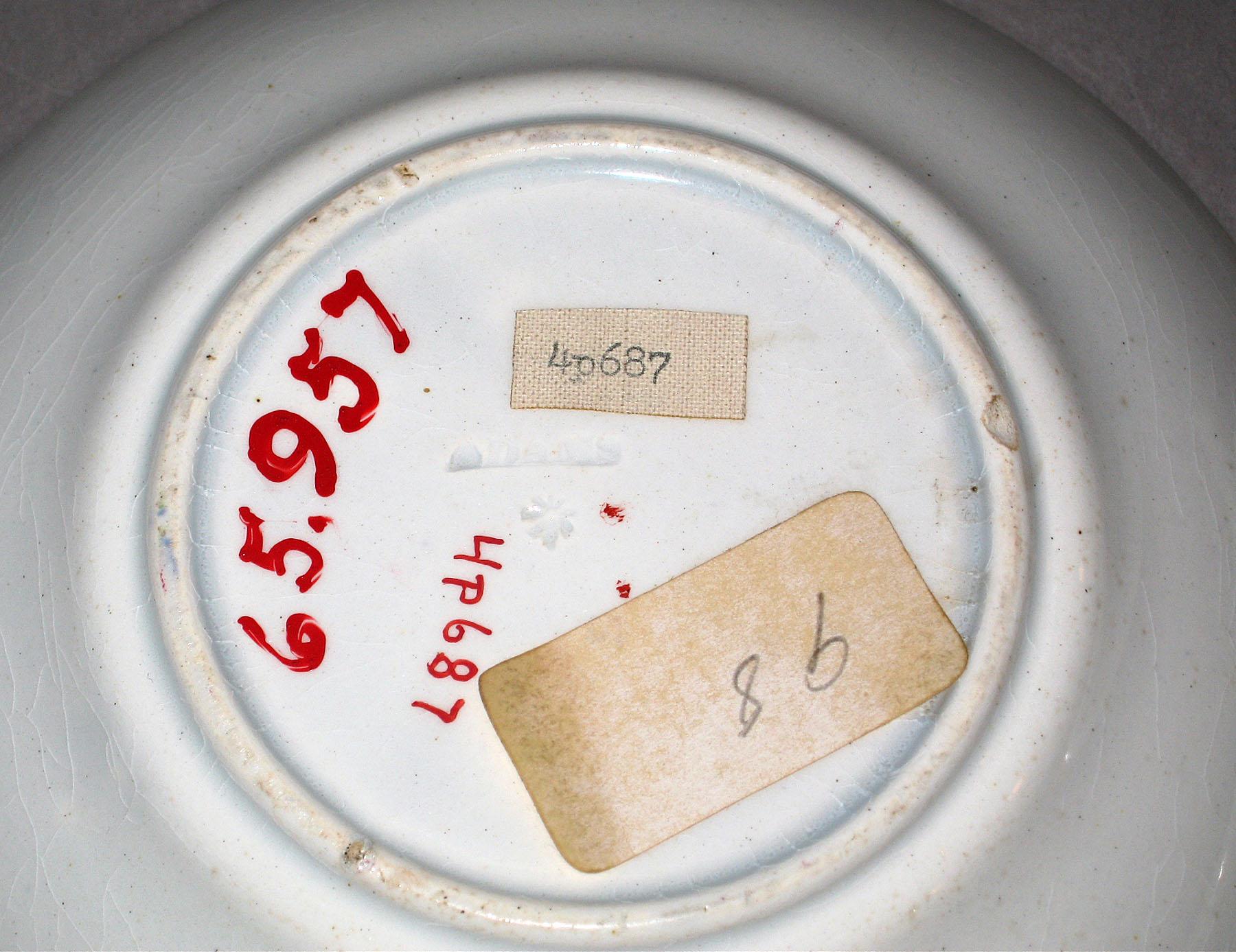 1965.0957 Adams spatterware saucer, detail