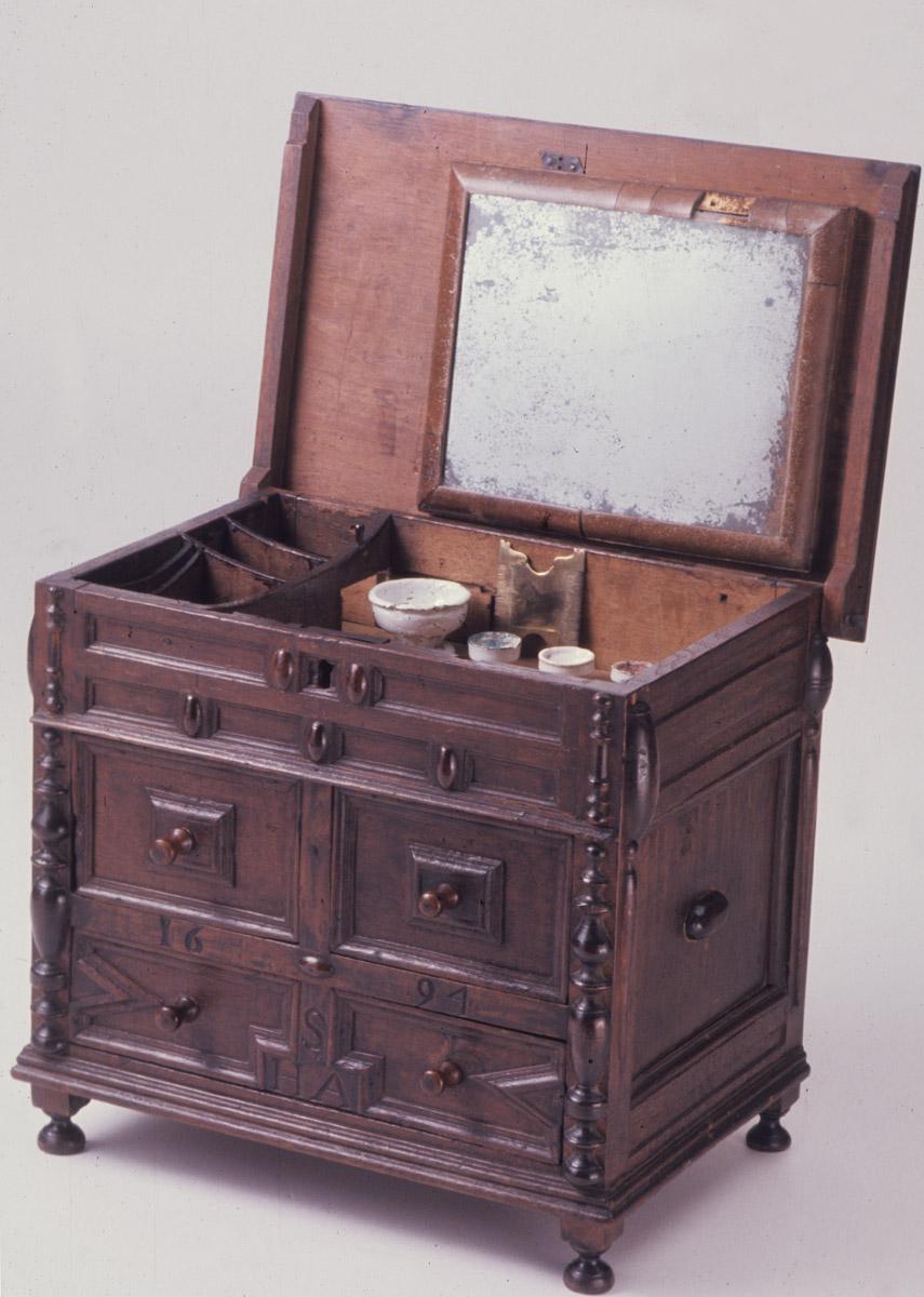 1952.0144 Chest of drawers, view 1