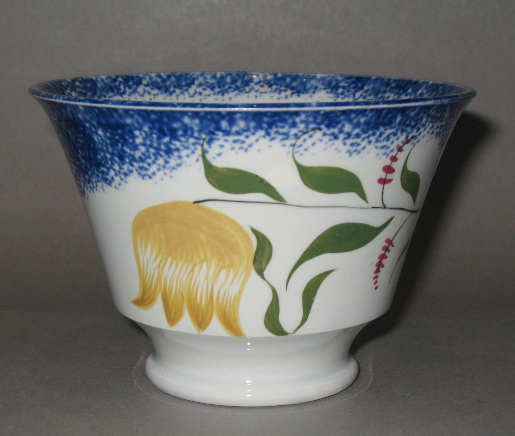 1965.0959 A Spatterware teabowl