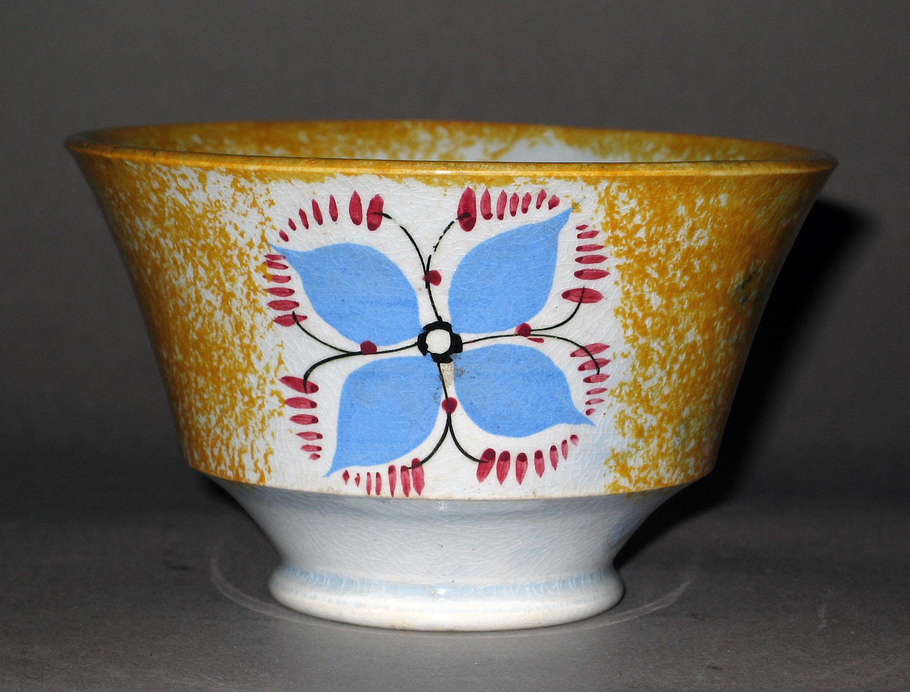 1965.0970.002 Spatterware teabowl