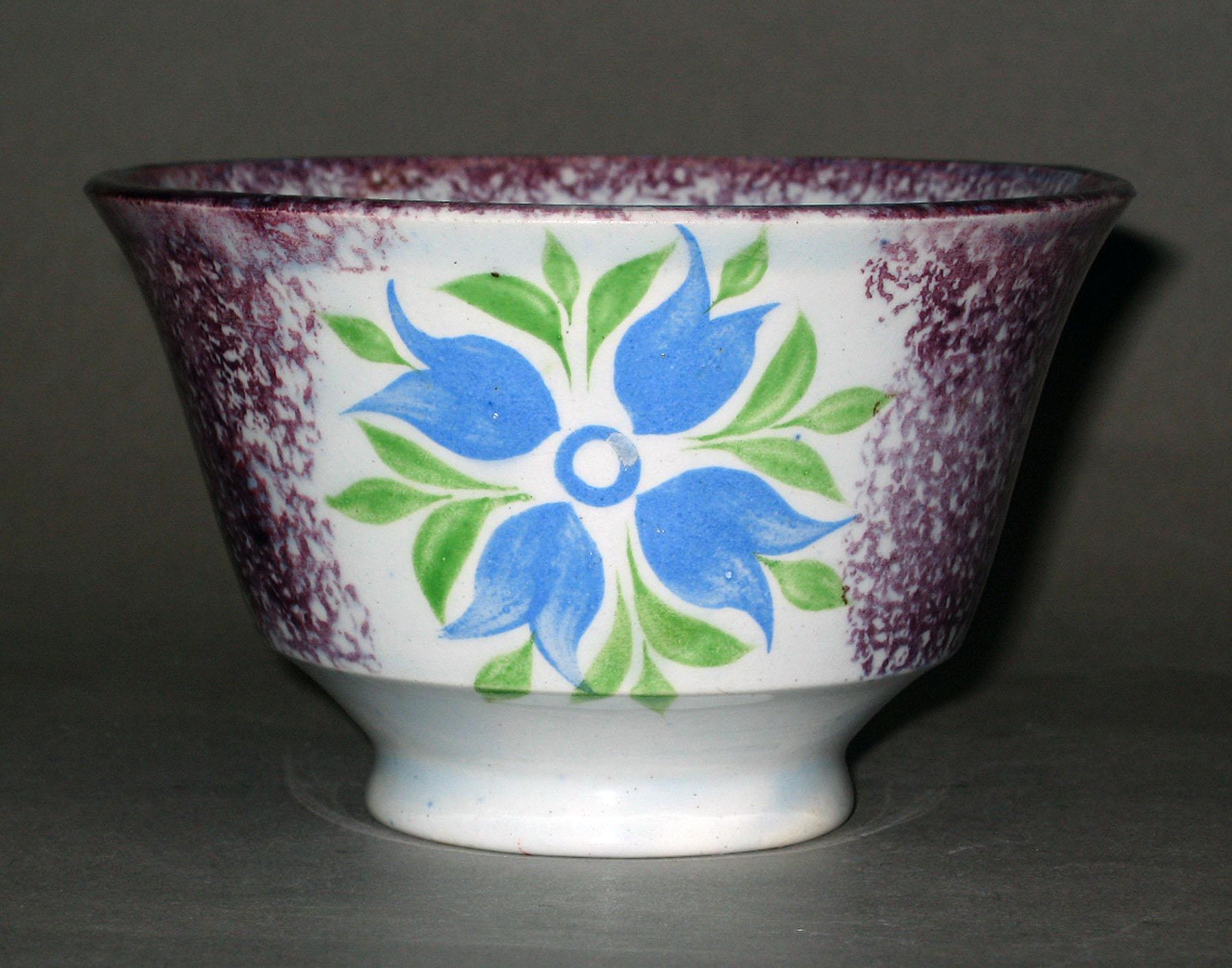 1965.0971.002 Spatterware teabowl