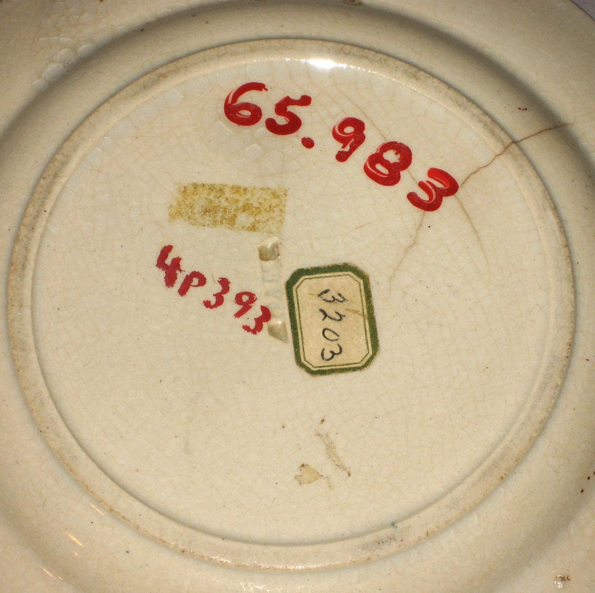 1965.0983 Adams mark--Peafowl pattern with dark pink spatter
