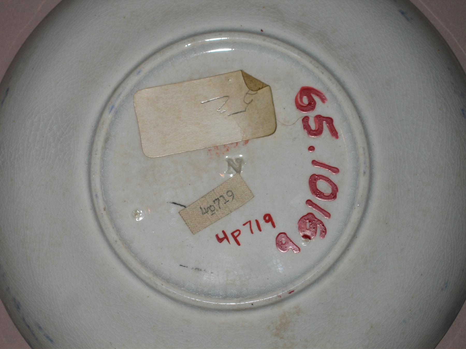 1965.1016 B Saucer (mark)