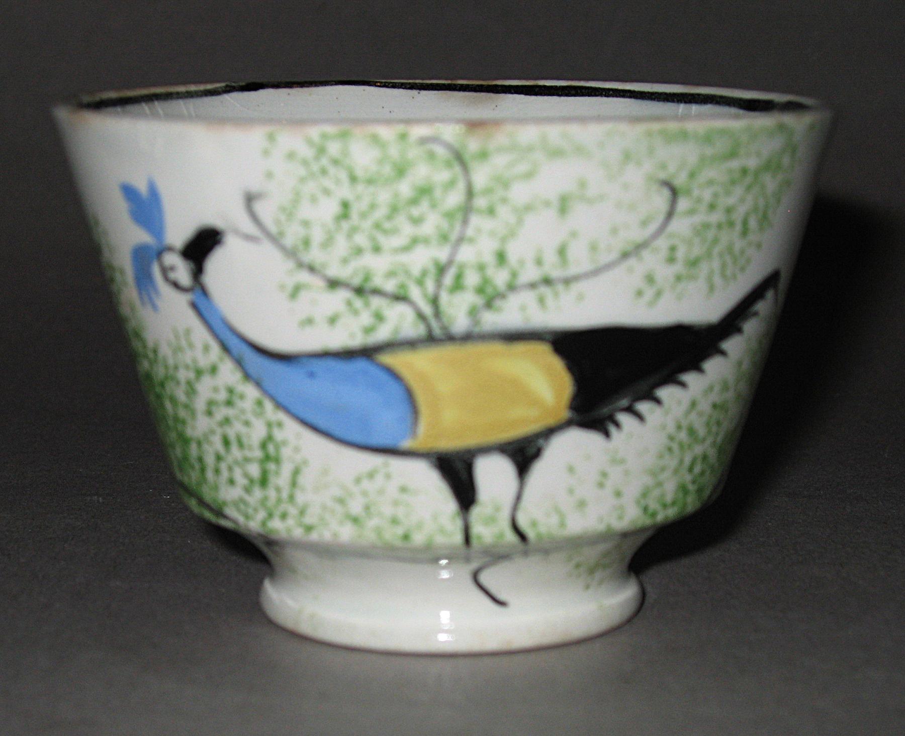 1965.1051.002 Spatterware teabowl