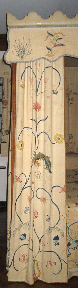 1955.0749.010 curtain.