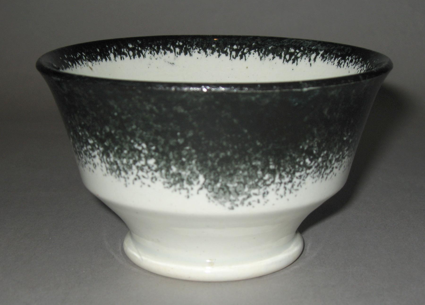 1960.1080 Spatterware teabowl