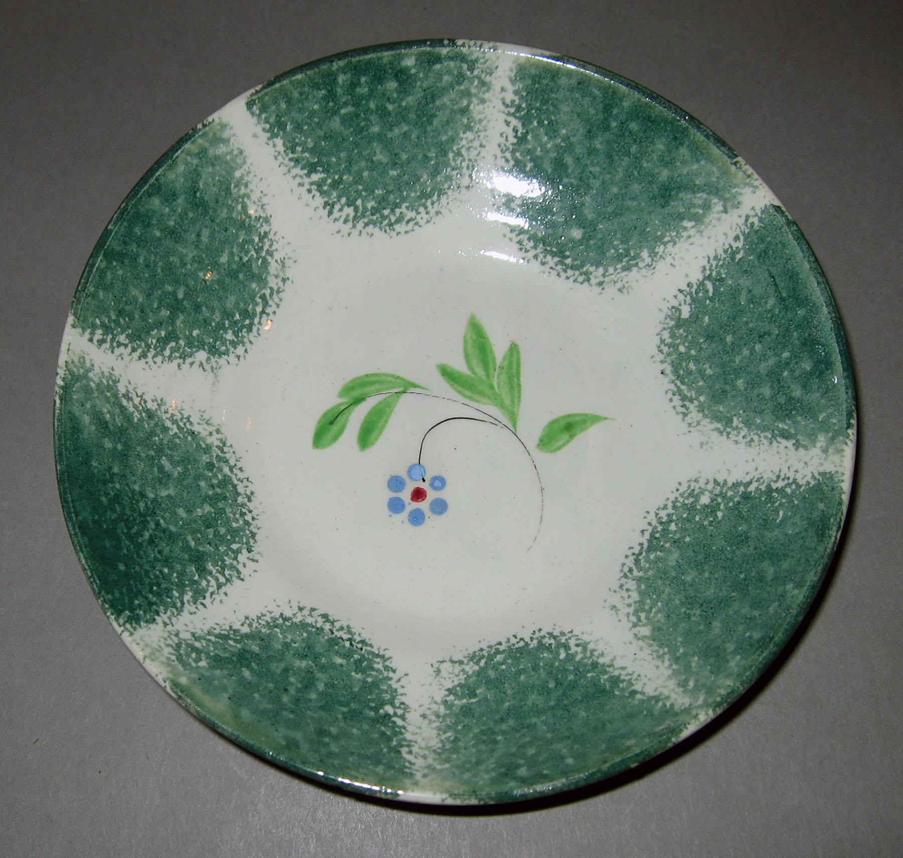 1965.1082.007 Spatterware saucer