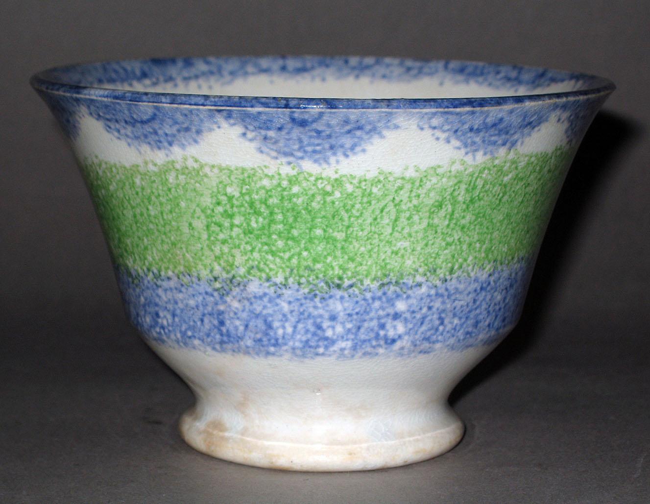 1965.1085 A Spatterware teabowl