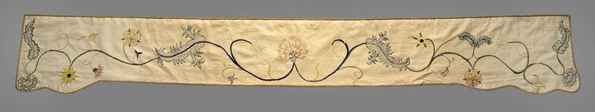 1955.0749.014 Bed Hanging, Valance