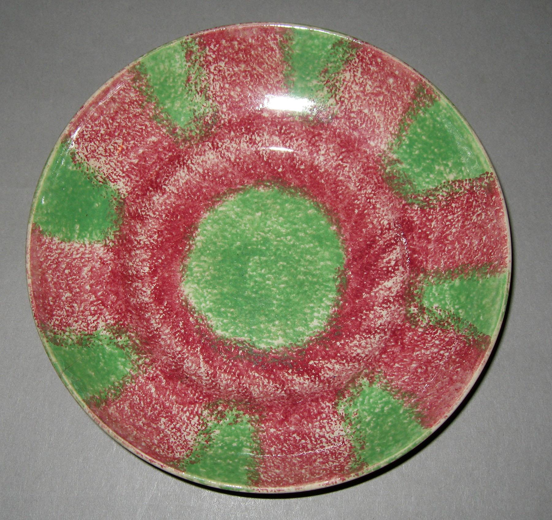 1965.1095 Spatterware saucer