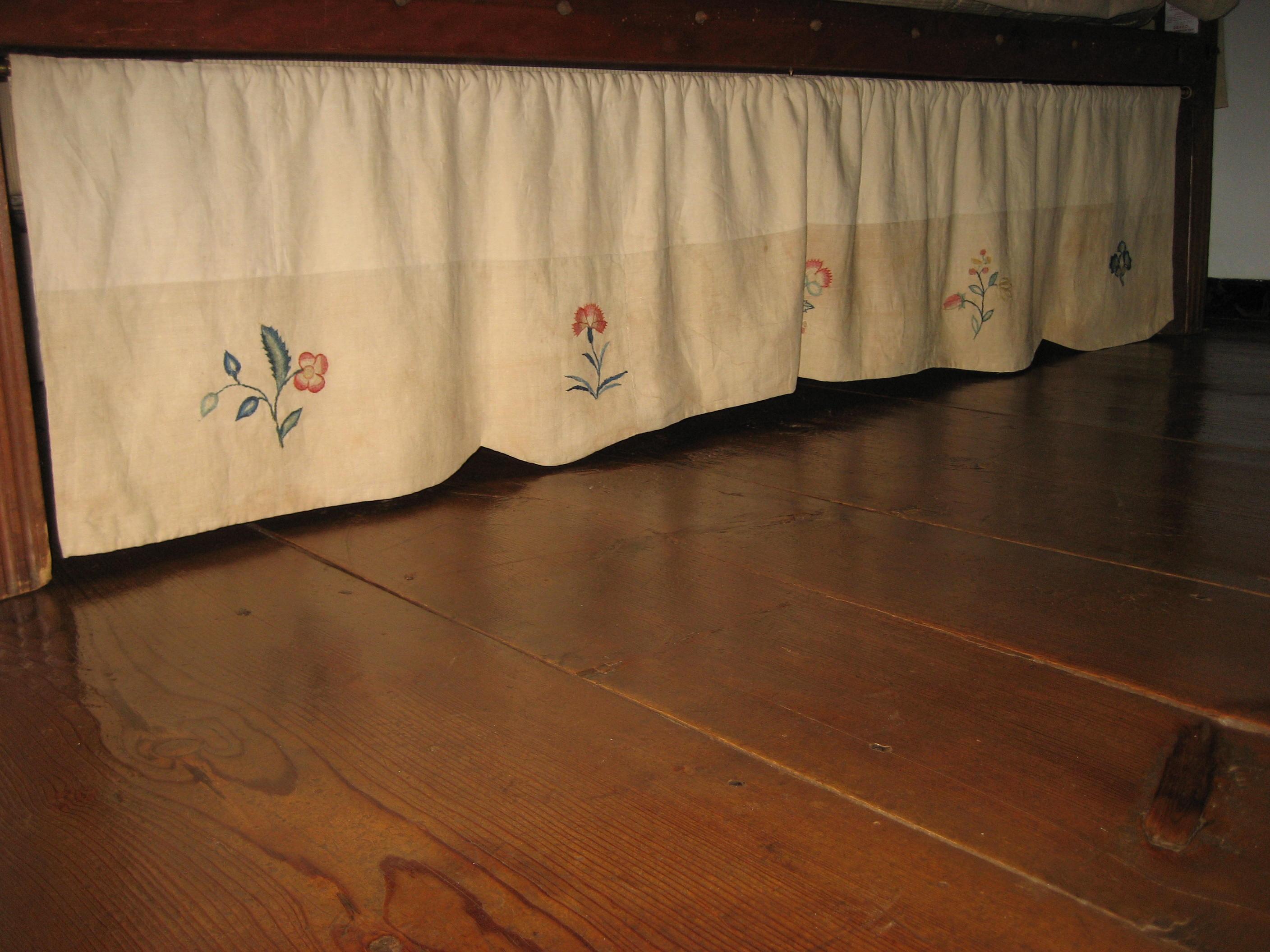 1955.0749.016 base valance