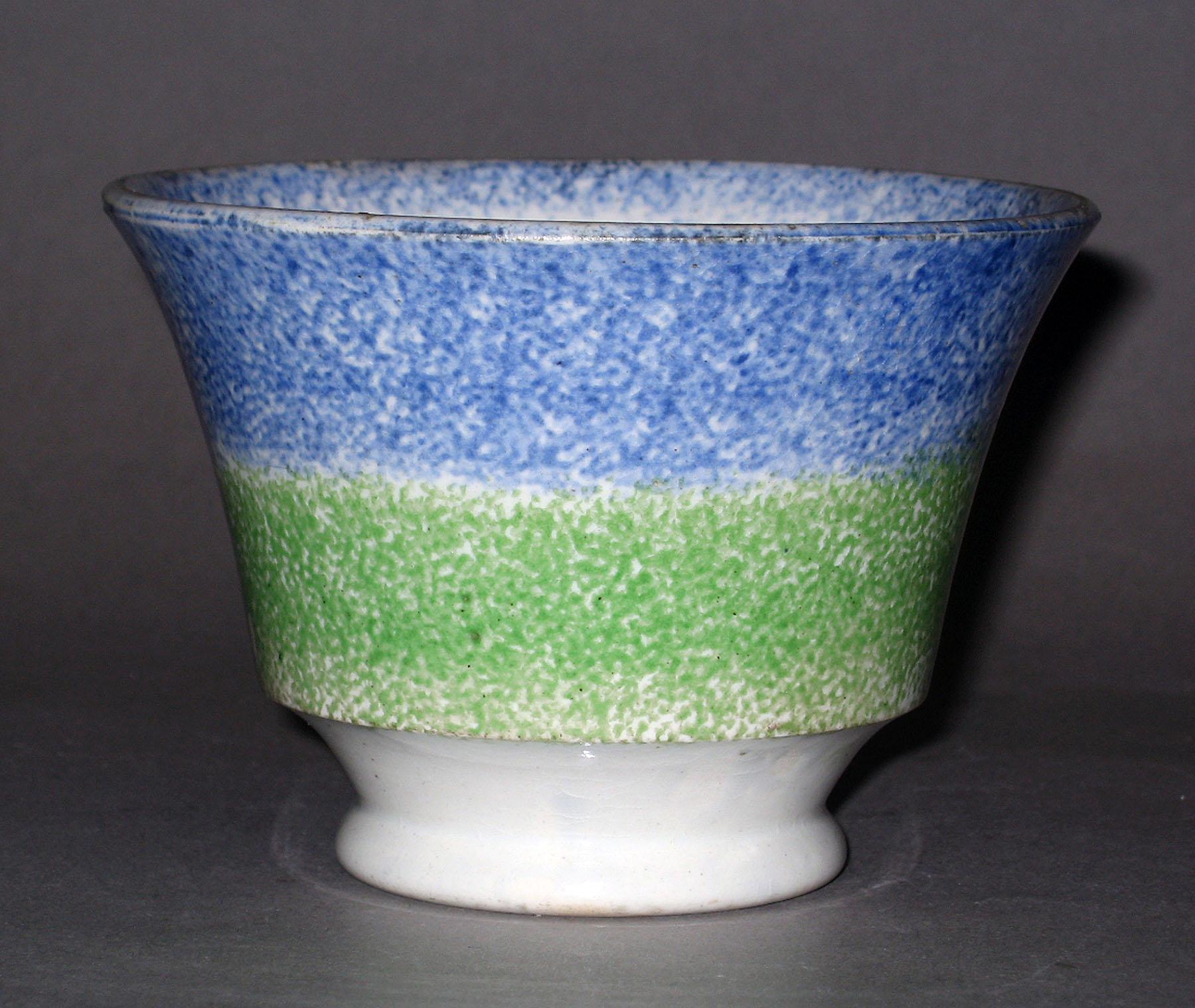 1965.1107.002 Spatterware teabowl