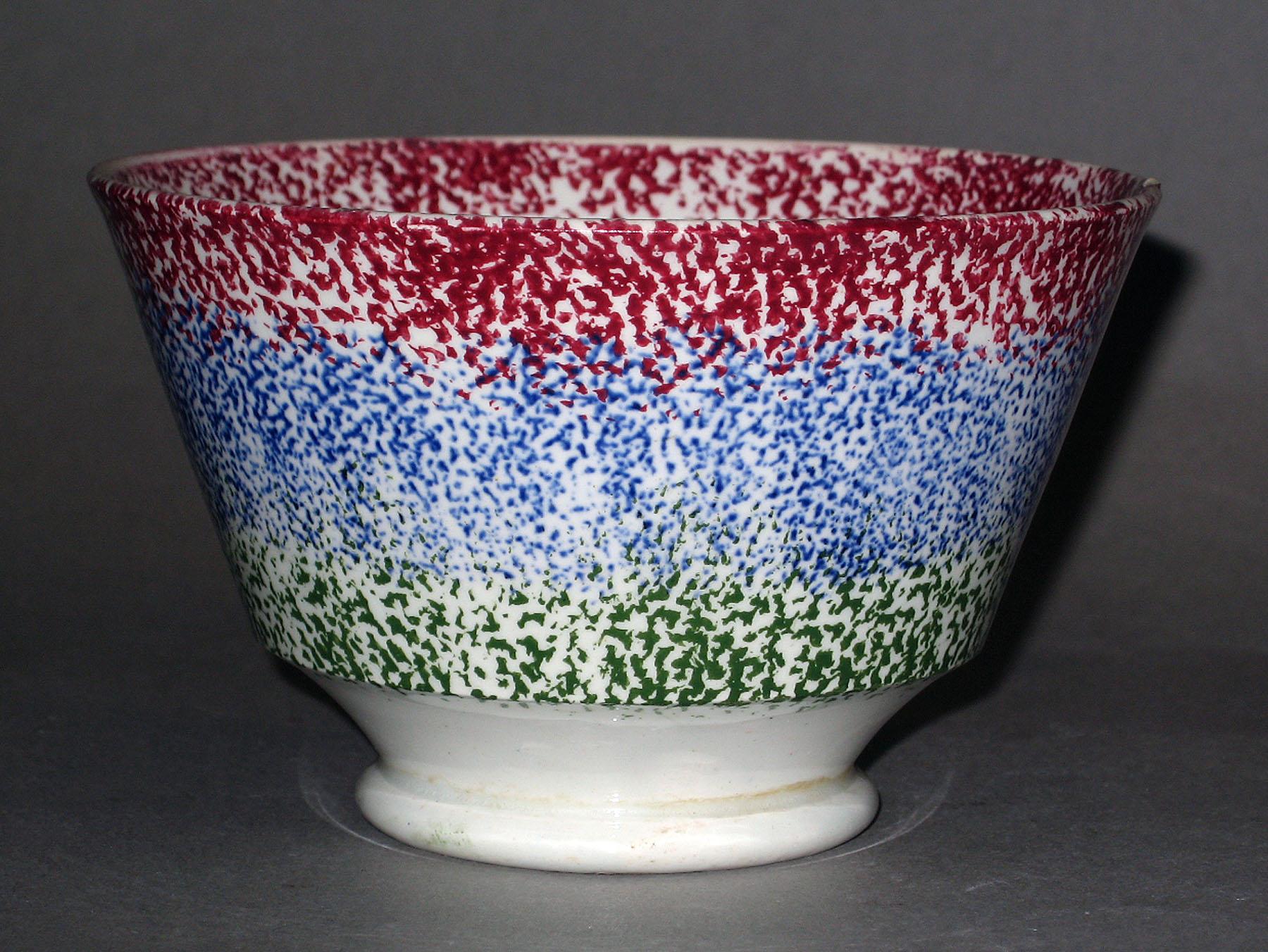 1965.1111.002 Spatterware teabowl