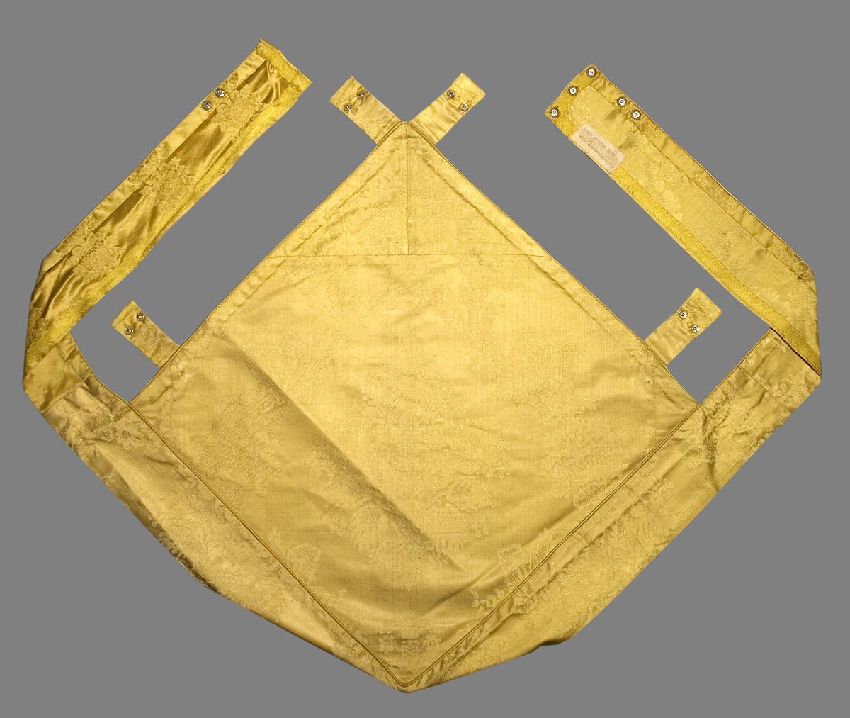 1969.8209 Slip Cover