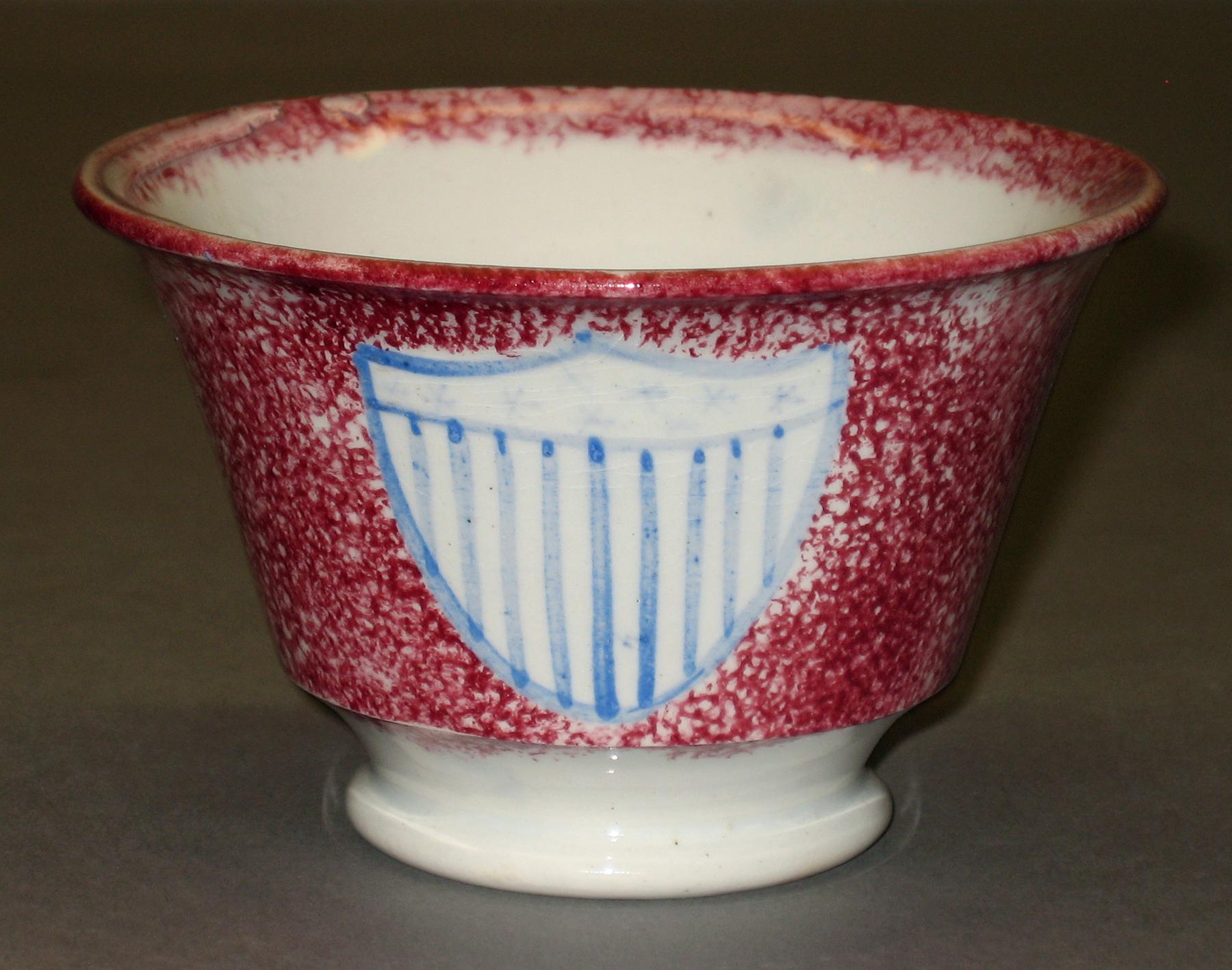 1965.1185.003 Spatterware teabowl