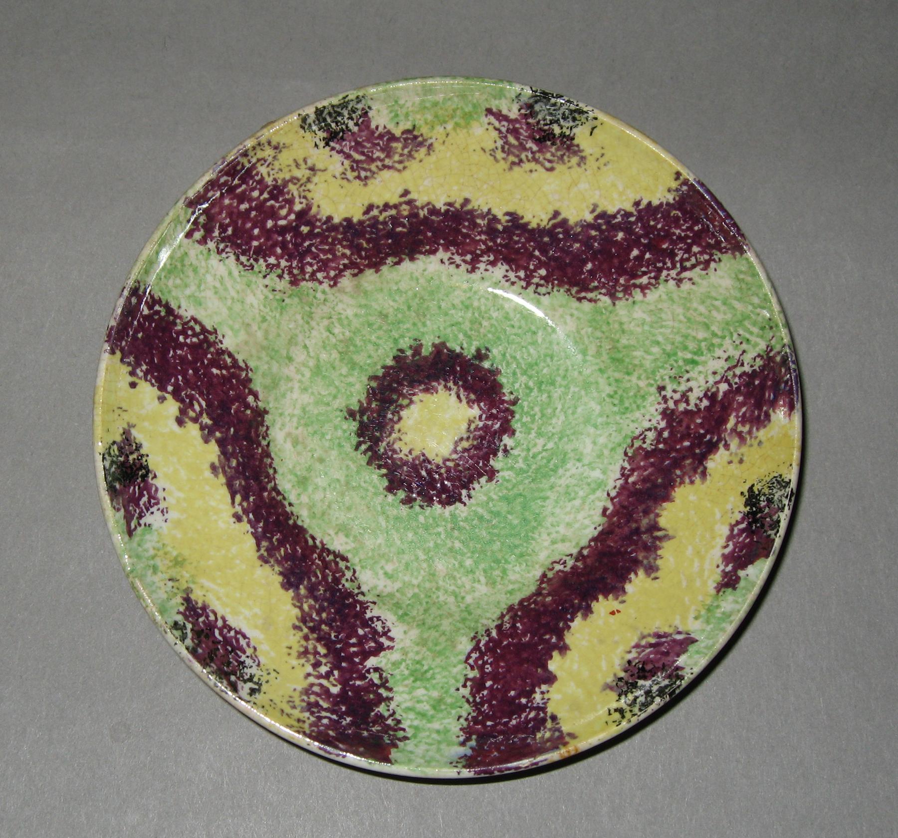 1965.1195.009 Saucer