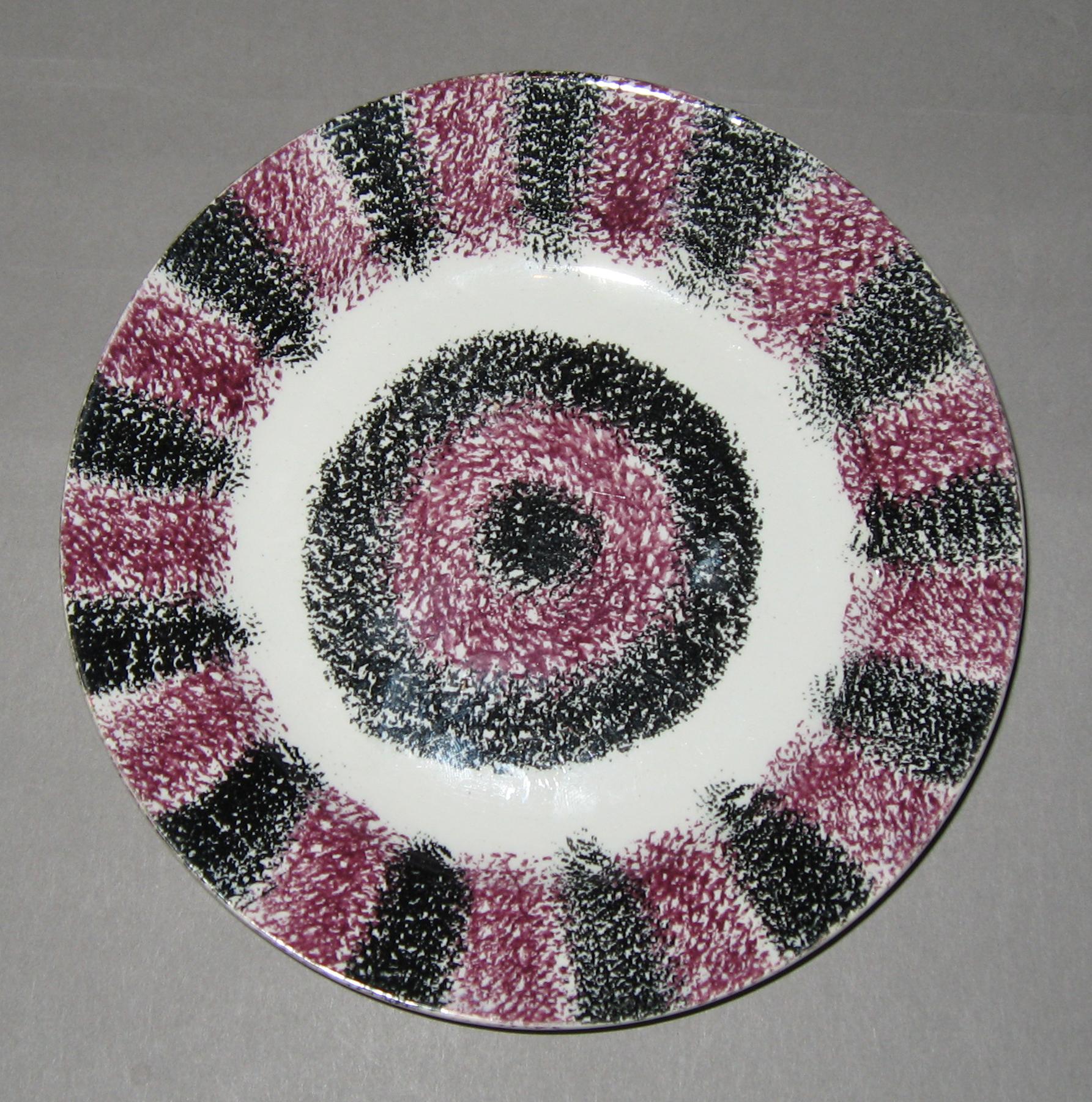 1965.1208.002 Plate