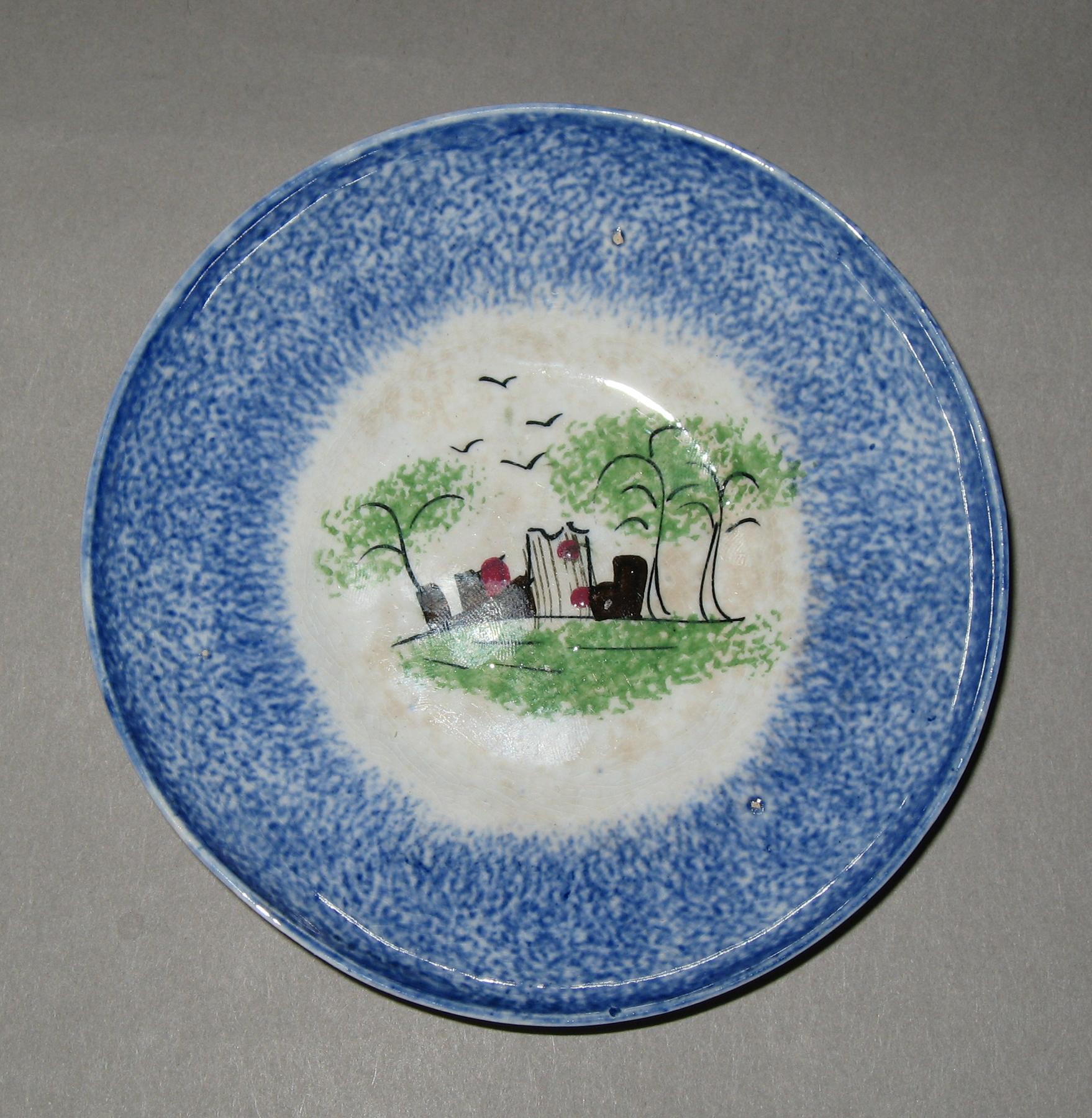 1965.1235.001 Saucer