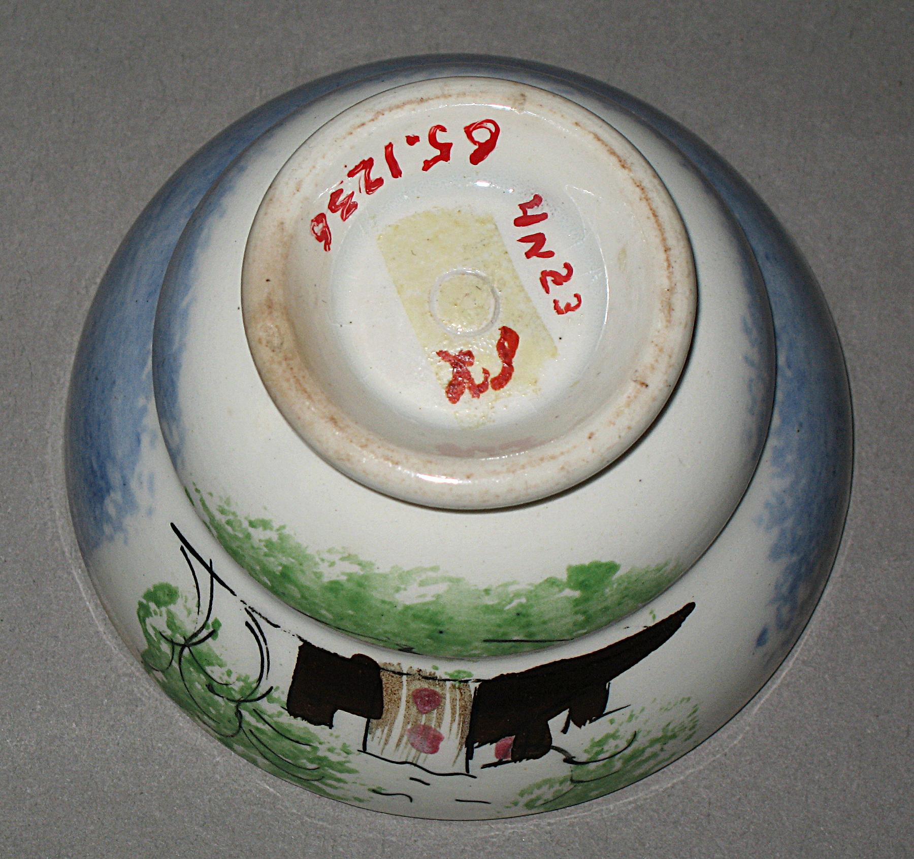 1965.1236 Teabowl (mark)